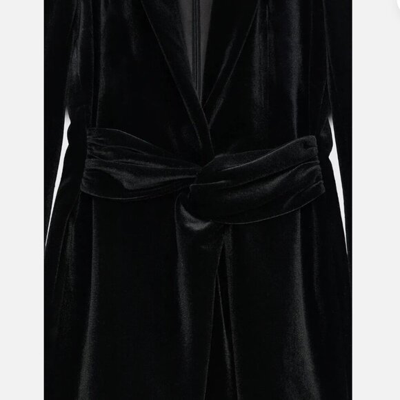 Zara Elegant Black Velvet Long Sleeve Dress - Picture 6 of 12